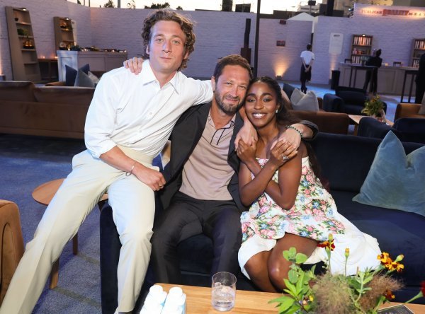 Glumačka ekipa 'The Beara'