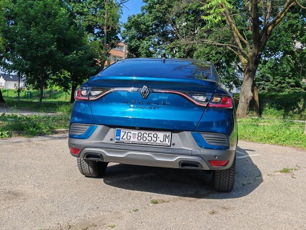 Renault Mégane Conquest esprit Alpine mild hybrid 160 EDC