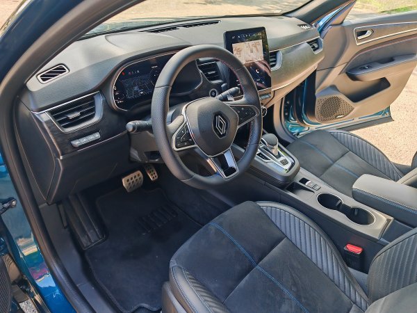 Renault Mégane Conquest esprit Alpine mild hybrid 160 EDC