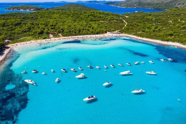 Plaža Sakarun