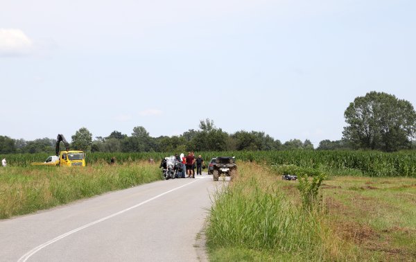 Motociklist poginuo kod Siska
