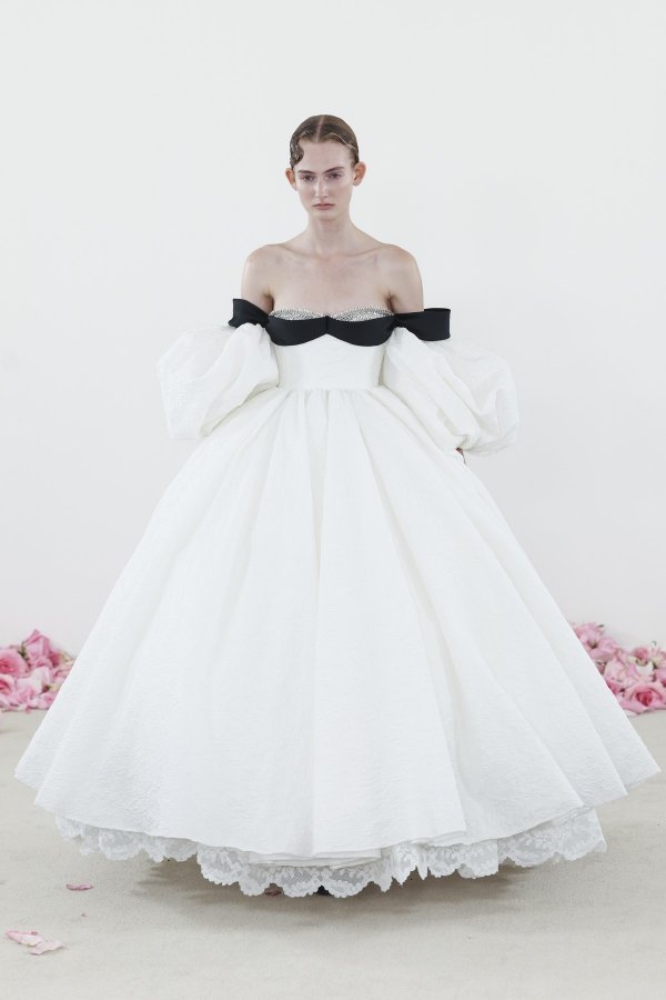 Prva haljina Giambattiste Vallija koju je odabrala Olivia Palermo