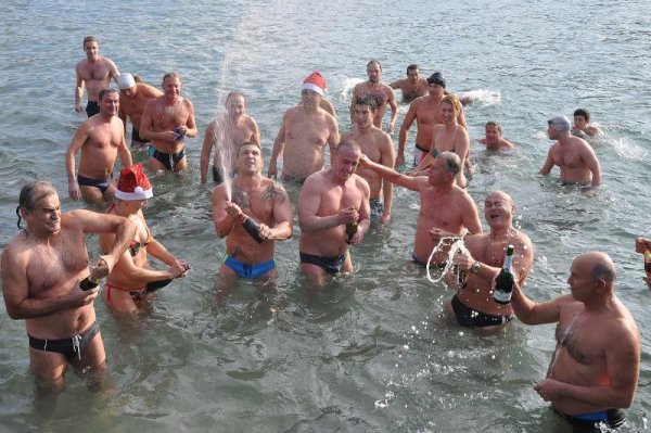 Novogodišnje kupanje