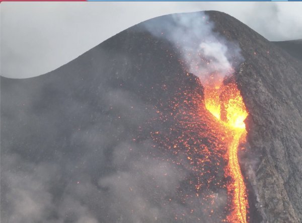 Erupcija Etne i Strombolija
