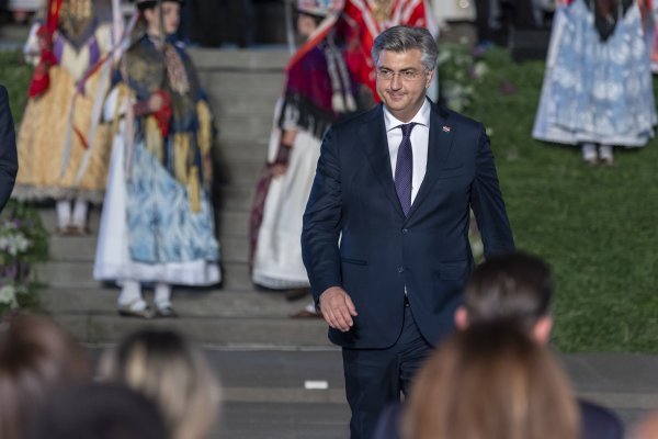 Andrej Plenković nazočio svečanom otvorenju 58. Đakovačkih vezova