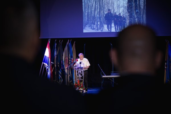 Tomislavgrad: Zoran Milanović sudjelovao je na svečanoj akademiji povodom obilježavanja 32. obljetnice Brigade "Kralj Tomislav"