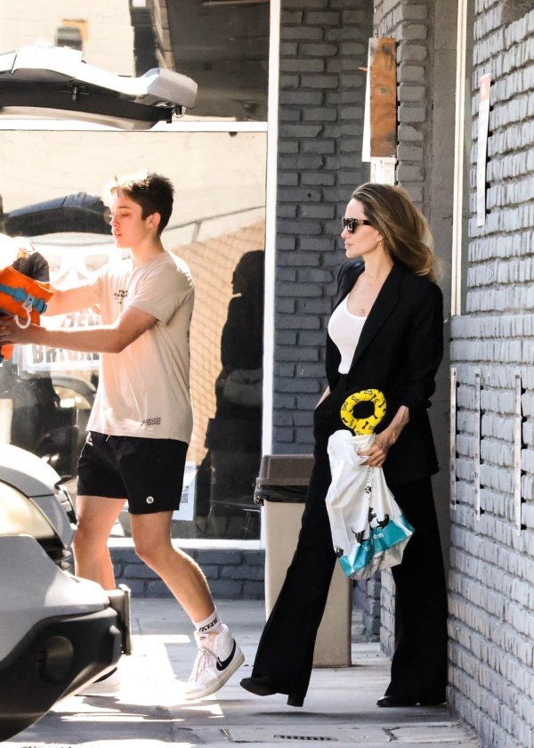 Angelina Jolie i Knox