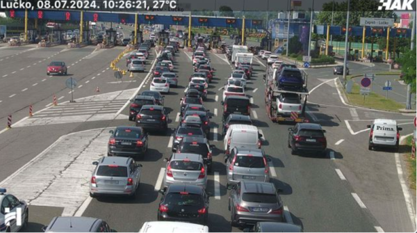 Kolone i zastoji kod naplata česti su prizor na autocesti, pogotovo ljeti/ilustracija