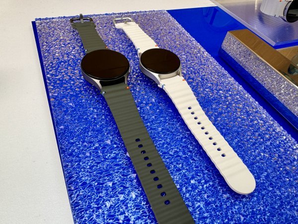 Samsung Galaxy Watch 7 i Samsung Galaxy Watch Ultra