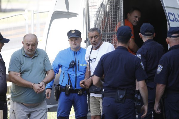 Privođenje osumnjičenih za ratni zločin u Oroliku