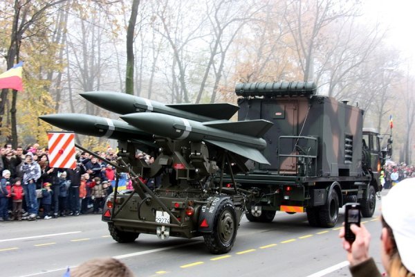 Sustav MIM-23 HAWK na paradi u Bukureštu