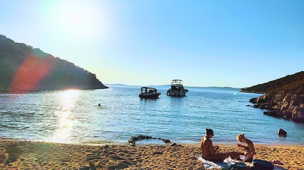 Plaža Šipova, Šolta