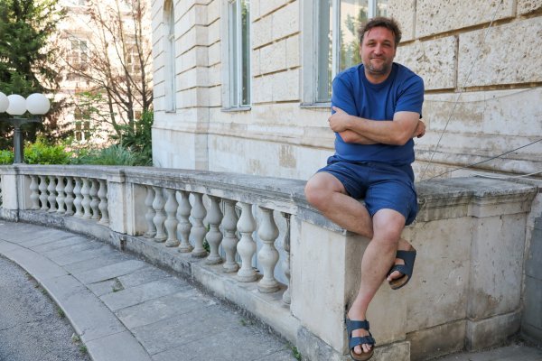 'Meni je govor na filozofskom nivou strahovito interesantan. Nevjerojatno je čudan, divan i poetičan spoj ikavice i ekavice, kajkavice i čakavice - to se zove lička čakavština'
