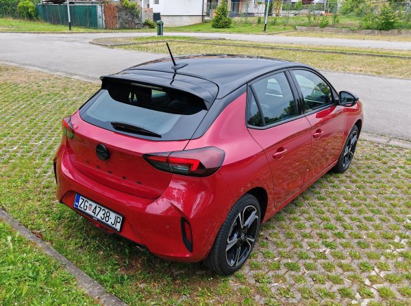 Opel Corsa 1.2 GS 100 KS AT8