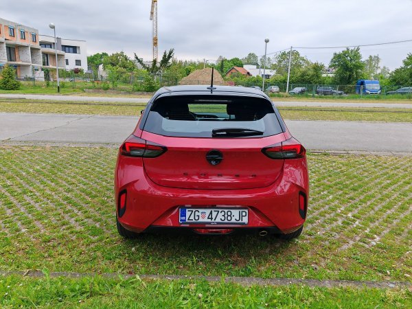 Opel Corsa 1.2 GS 100 KS AT8