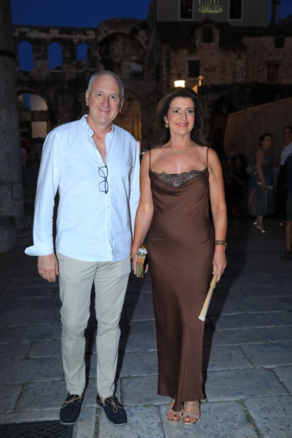 DANIELA MARASOVIĆ KRSTULOVIĆ I ANDRO KRSTULOVIĆ OPARA