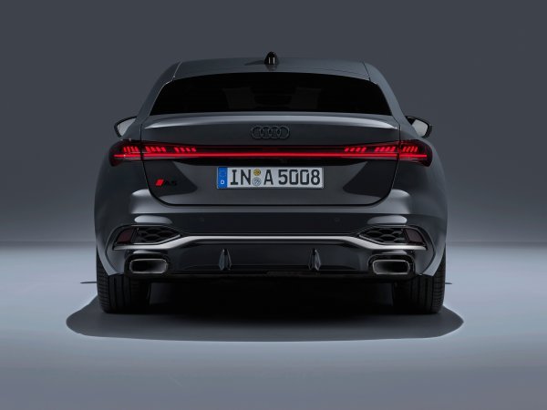 Audi A5 limuzina