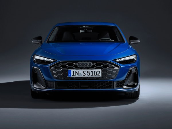 Audi S5 limuzina