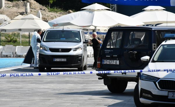 Na bazenu kod Požege utopio se dječak