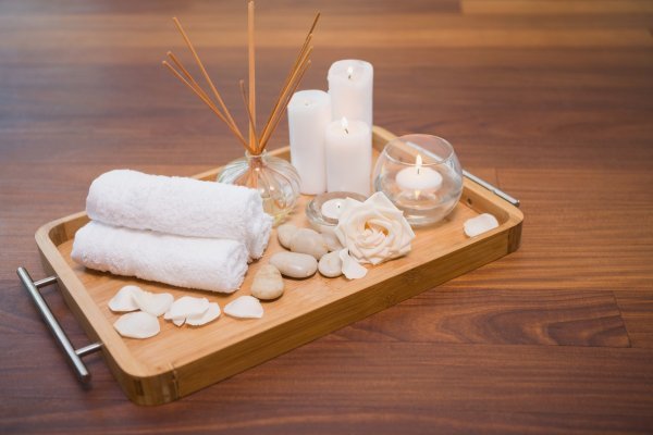 ručnik spa tretman svijeće wellness