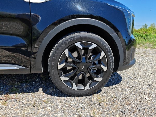 Kia Sorento 2.2 CRDi 4WD EX LIMITED PANORAMA 8DCT (5 sjedala) 193 KS (142 kW)