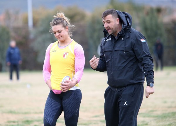 Sandra i Edis Elkasević