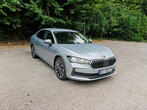 Škoda Superb L&K 2.0 TDI DSG