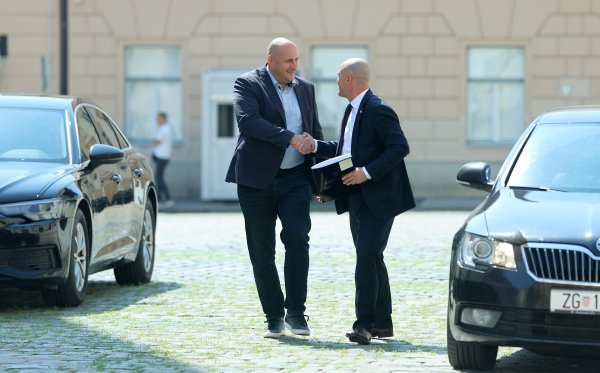 Sastanak vladajuće većine