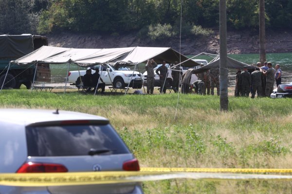 Vojni helikopter srušio se u Jablaničko jezero