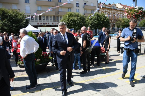 Daruvar: Andrej Plenković na svečanom obilježavanju Međunarodnog dana nestalih osoba i Dan sjećanja na nestale u Domovinskom ratu