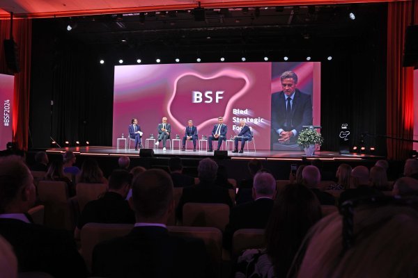 Premijer Andrej Plenković na Bledskom strateškom forumu sudjelovao na panelu na temu 'Svijeta paralelnih stvarnosti