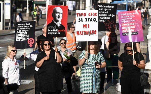 Protuprosvjed moliteljima na Trgu bana Jelačića 7.9.2024.