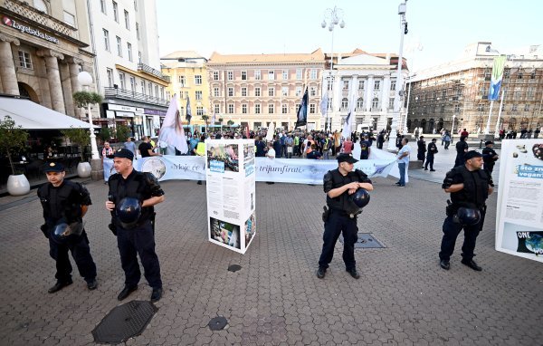 Prosvjed molitelja na Trgu bana Jelačića 7.9.2024.