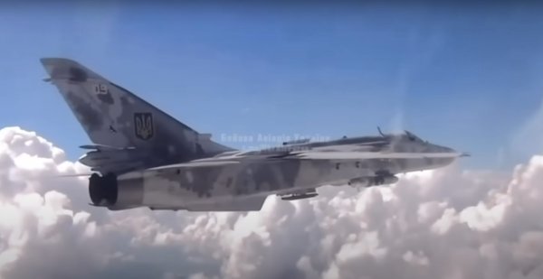 Klizna bomba na ukrajinskom Su-24M