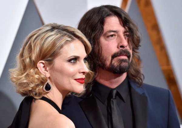 Dave Grohl i Jordyn Blum