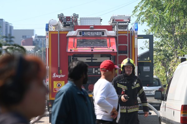 Požar kod Zapadnog kolodvora u Zagrebu
