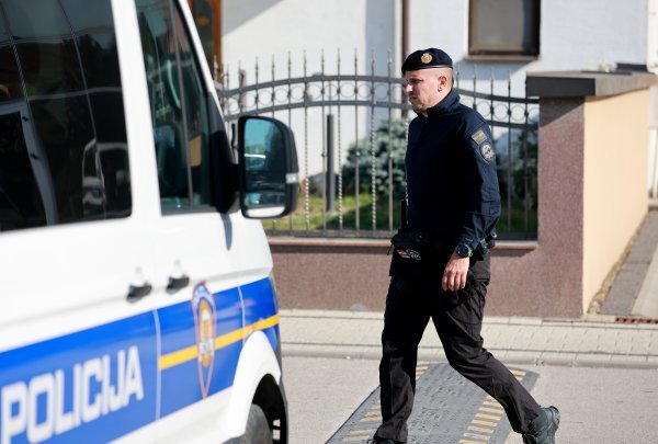Policija i USKOK tijekom pretresa kuće Josipa Šarića