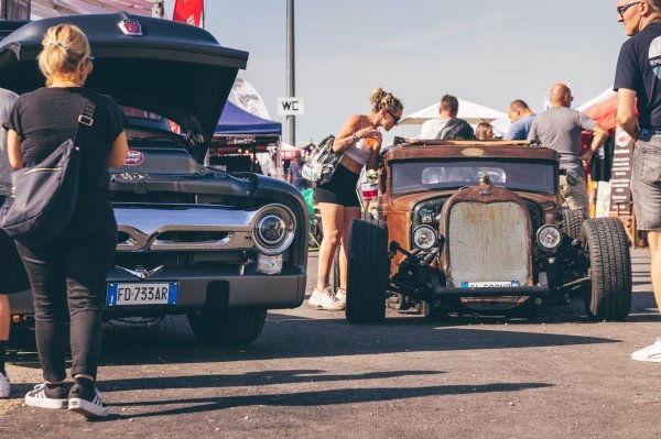 Američki V8 automobili na Tjednu talijanskih motocikala 2024.