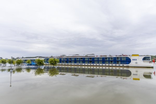 Vrhunac vodenog vala poplavio Zeleni otok uz Dunav