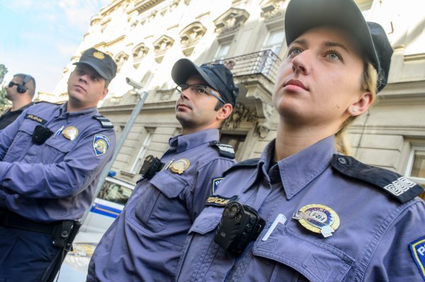 Kamera na policijskim odorama