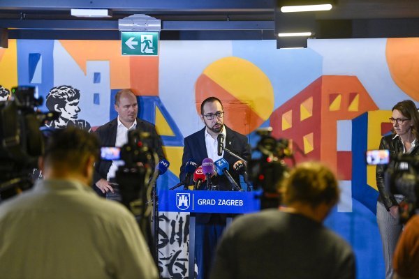 Tomislav Tomašević održao je konferenciju za medije u uređenom pohodniku Trnsko