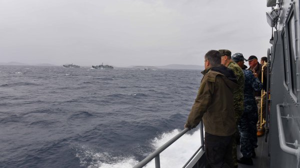 Zoran Milanović na vojnoj vježbi