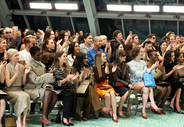 Prvi red na Tory Burch reviji za proljeće/ljeto 2025.