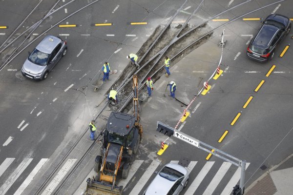 Radovi na križanju Vukovarske i Savske