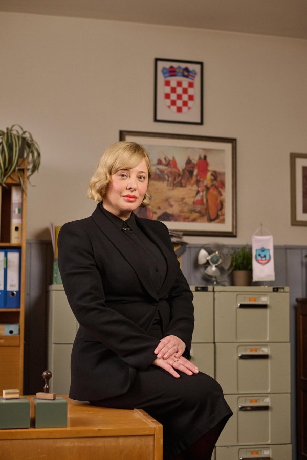 Linda Begonja kao Jasenka Runje u seriji 'Kumovi'