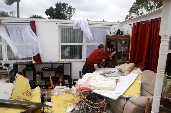 Tornado je pogodio u pojedine gradove na Floridi