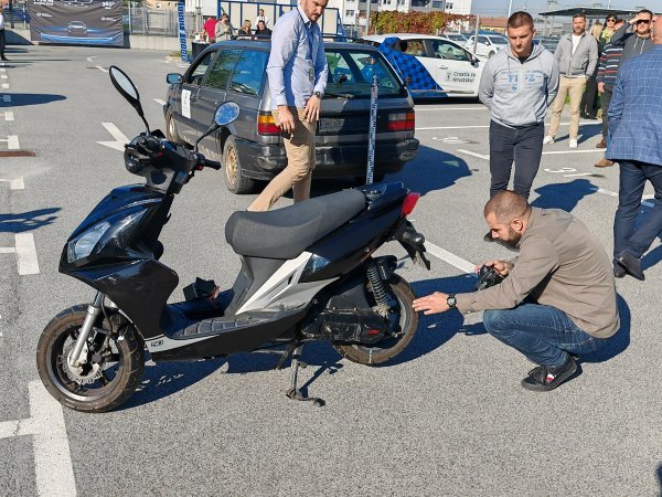 Crash test, direktni nalet na motocikl