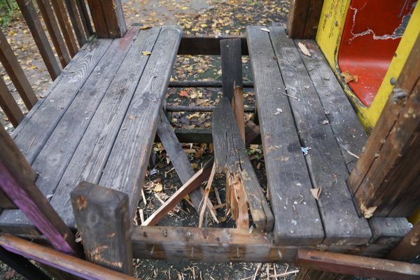 Posljedice eksplozije u parku na Vrbanima