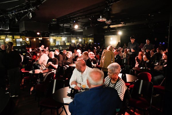 Premijera predstave 'Balade' u izvedbi Jana Kovačića