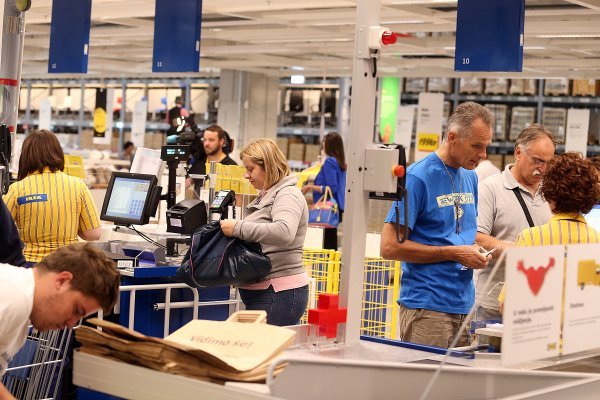 Rast prometa u maloprodaji rezultat je povećanje potrošnje 18 mjeseci zaredom